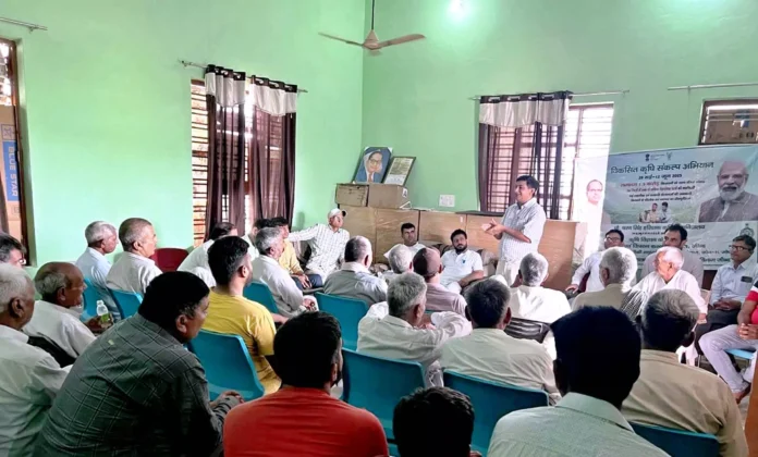 Jind News : कृषि संकल्प अभियान के तहत किसानों से रूबरू हो रहे कृषि वैज्ञानिक