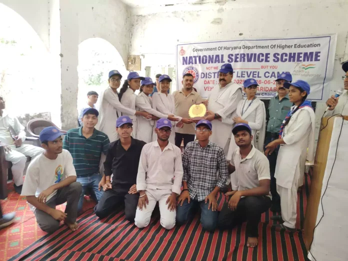 Faridabad News : सर्वश्रेष्ठ स्वयंसेवकों को किया सम्मानित