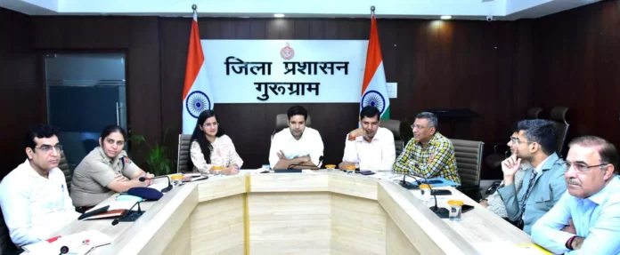 Gurugram News : समाधान शिविरों में शिकायतों के निवारण की सीटीएम रविन्द्र कुमार ने समीक्षा की
