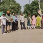 Chandigarh News Due to the bad condition of the road from village Pabhat to the airport, a journey of a few minutes takes an hour