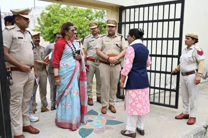 Faridabad News : कारागार से निकलकर अपने जीवन को सकारात्मक दिशा में आगे बढ़ाएं : रेणु भाटिया