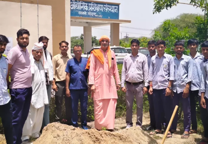 Faridabad News : करीब 1.80 लाख की लागत से आईटीआई में पानी की टंकी का निर्माण शुरू