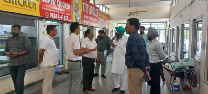 Councillor Hardeep Bundela took the corporation officials on a tour of Sector 41 fish market