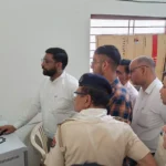 Jind News : डीसी ने किया इलेक्ट्रोनिक वोटिंग मशीनों के लिए बनाए गए स्ट्रांग रूम का निरीक्षण