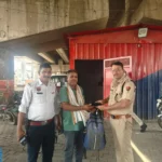 Faridabad News : ट्रैफिक पुलिस, होमगार्ड की सतर्कता से खोया हुआ बैग मालिक को लौटाया