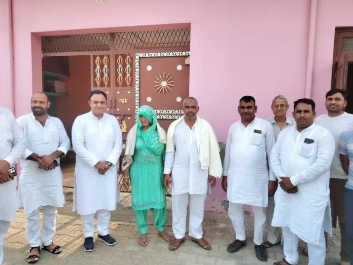 Former MLA Sukhwinder Mandhi congratulated the newly elected Panchs and Sarpanches Former MLA Sukhwinder Mandhi congratulated the newly elected Panchs and Sarpanches