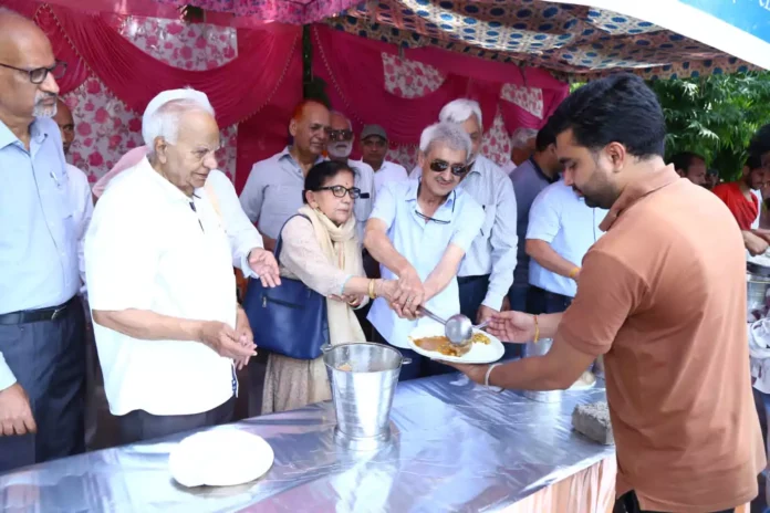 Gujjar community paid emotional tribute to late Rajesh Pilot on his death anniversary, Path Bhog and huge langar were organized