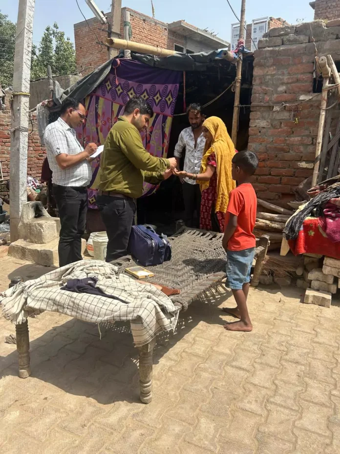 Jind News : स्वास्थ्यकर्मियों ने आधा दर्जन से अधिक कालोनियों में चलाया अभियान