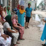 Jind News : मौसमी बीमारियों से बचाव को लेकर स्वास्थ्यकर्मियों ने चलाया जागरूकता अभियान