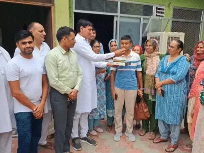 Charkhi Dadri News: चरखी दादरी की बेटी उड़ाएगी फाइटर प्लेन
