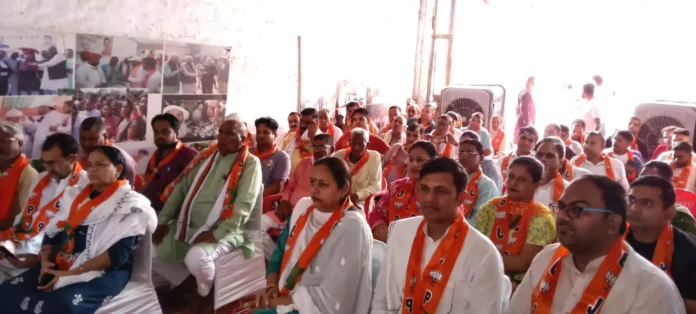 Listening to Mann Ki Baat programme, BJP members took inspiration to participate in nation building