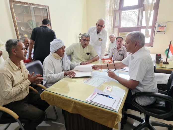 MLA Sunil Sangwan held a public hearing and listened to people's problems
