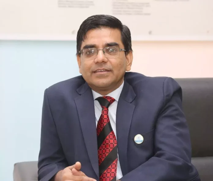 Mukesh Saini of Dadri appointed as regional manager in Bank of Maharashtra, people of the area are happy