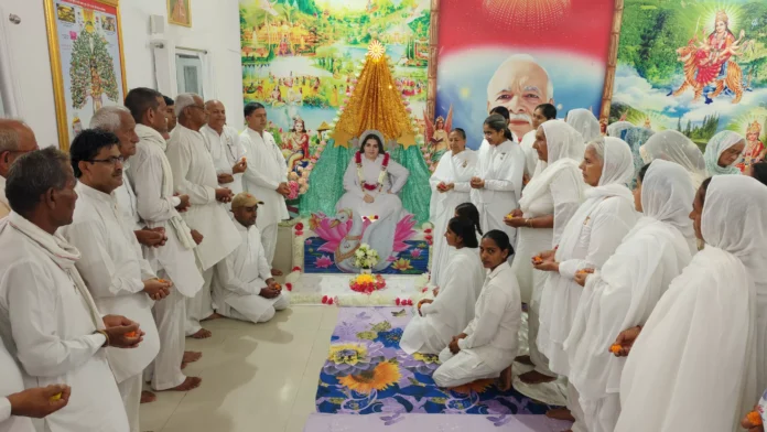 On Mother Jagadamba Saraswati Smriti Diwas, pledge was taken to build a divine society free from addiction through spiritual values