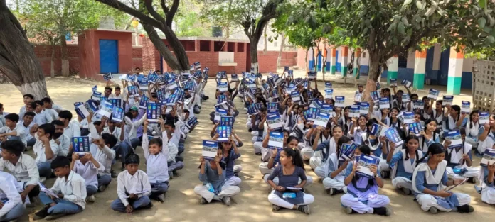 Faridabad News : विश्व पर्यावरण दिवस पर 55,000 किलोग्राम कागज रीसायकल कर सरकारी स्कूलों के विद्यार्थियों के लिए बनाए नोटबुक