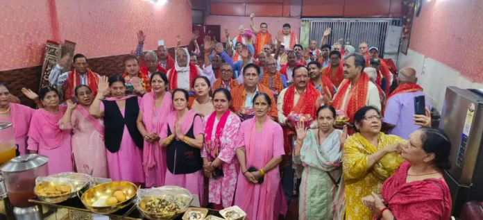 Pink Brigade celebrated Father's Day in a unique way with Panchkundiya Mahayagna, more than 100 fathers were honored