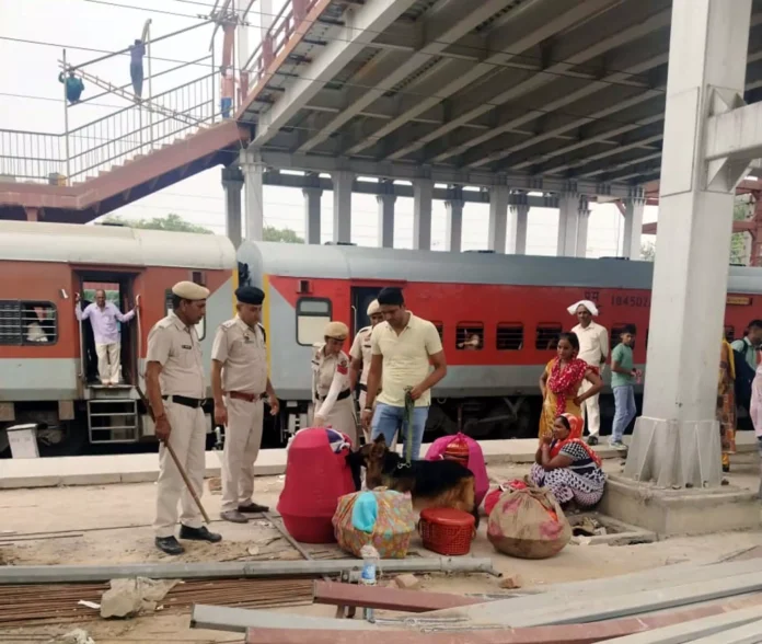 Jind News : रेलवे पुलिस ने स्टेशन पर चलाया चैकिंग अभियान