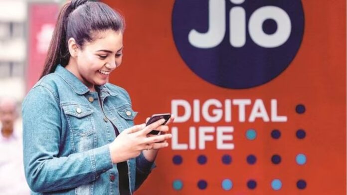 सिर्फ 100 रुपये में 90 दिनों वाला Recharge Plan, जानें डेटा और OTT समेत क्या-क्या मिल रहे हैं जबरदस्त फायदे