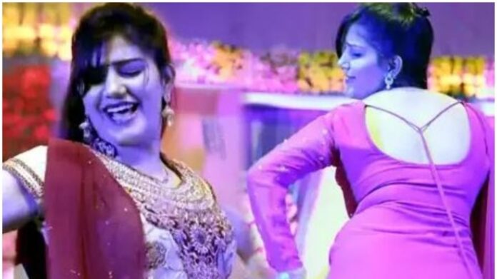 Sapna Choudhary Dance: सपना चौधरी ने फिर उड़ाया स्टेज का होश! डांस मूव्स ने जीता करोड़ों का दिल