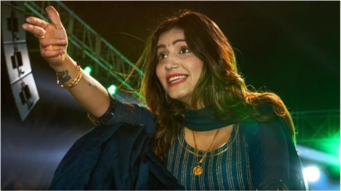 Sapna Choudhary Dance: सपना चौधरी का डांस वायरल, 'तेरी लत लग जाएगी' पर लटकों-झटकों की बारिश 