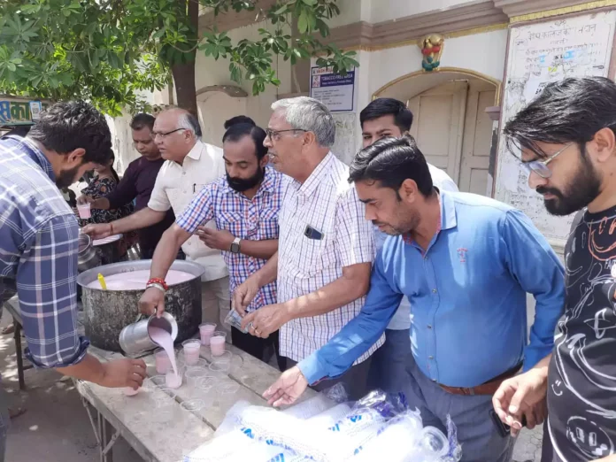 Bhiwani News : मानवता की सेवा सबसे बड़ी सेवा : डॉ. संजय गोयल