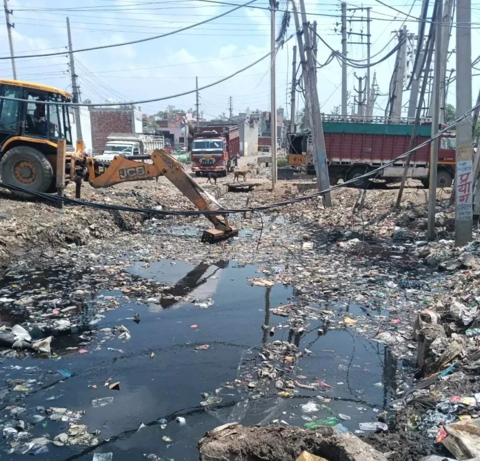 Faridabad News : विभिन्न क्षेत्रों में संचालित हुआ विशेष स्वच्छता अभियान