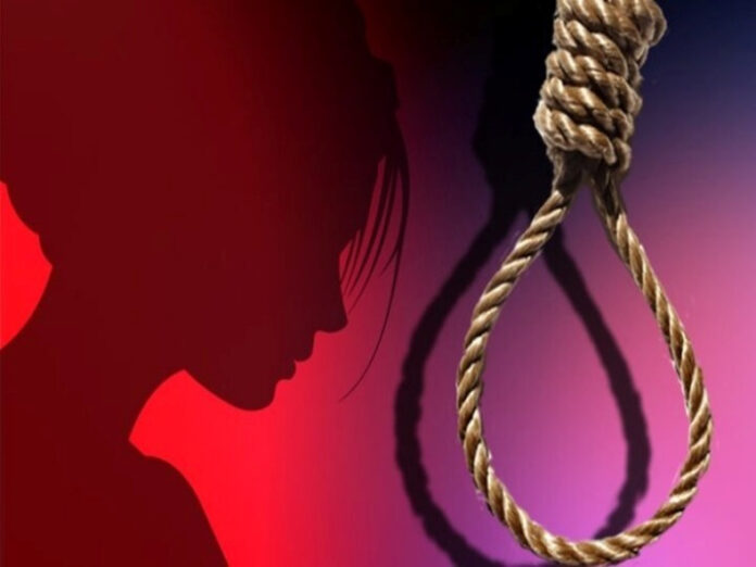 Sirsa News: सिरसा में महिला ने प्रेमी को वीडियो कॉल कर लगाया फंदा, मौत