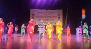 Chandigarh News : रंग, रचनात्मकता और रूहानी राग से गूंज उठा टैगोर थिएटर
