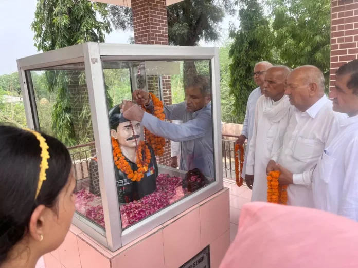 Jind News : शहीद सूबेदार रणधीर सिंह वर्मा को दी श्रद्धांजलि