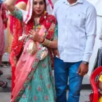 Two girls were born in the house of real brothers, the whole village was fed sweets in happiness