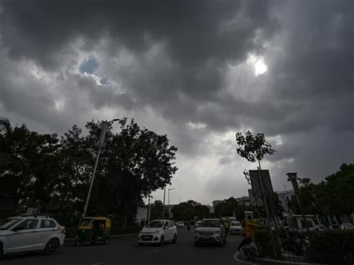 Haryana Weather Update: आज पूरे हरियाणा में आंधी-बारिश की चेतावनी