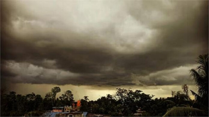 Haryana Weather Update: हरियाणा के 13 जिलों में तेज बारिश की चेतावनी
