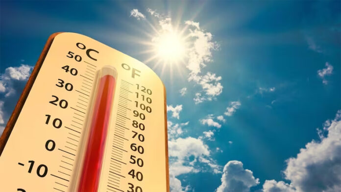Haryana Weather Update: हरियाणा में लू ने किया बेहाल, पारा 45 डिग्री के पार, रात में भी चलेंगी गर्म हवाएं Haryana Weather Update: हरियाणा में लू ने किया बेहाल, पारा 45 डिग्री के पार, रात में भी चलेंगी गर्म हवाएं