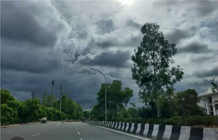 Haryana Weather Update: हरियाणा में तीन दिन तक बारिश के आसार, आज एक्टिव हो प्री-मानसून