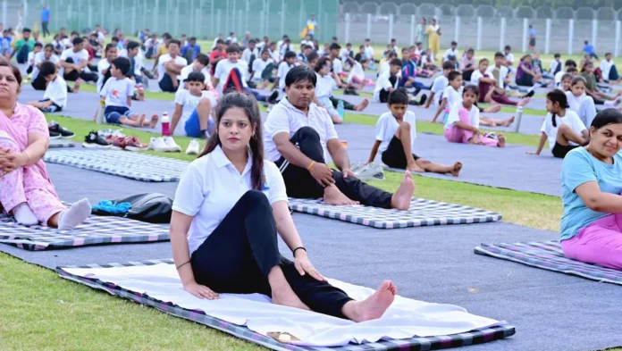 Gurugram News : अंतर्राष्ट्रीय योग दिवस को लेकर हुई योग मैराथन व फुलड्रेस रिहर्सल