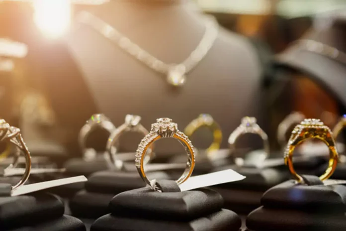 Gold Price Today : सोने की कीमतों में फिर हुआ बदलाव ,देखे तोला भाव