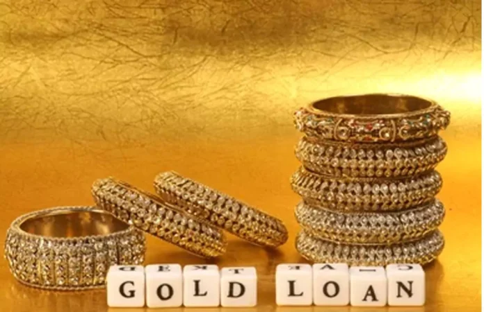 आप अपनी सुविधा के अनुसार बैंक या गैर-बैंकिंग वित्त कंपनी (NBFC) से लोन ले सकते हैं। दोनों अलग-अलग ब्याज दरों पर लोन देते हैं। NBFC द्वारा गोल्ड लोन अधिक ब्याज दर पर दिया जाता है।