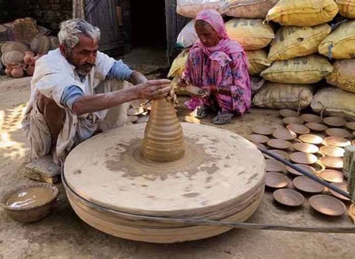 Haryana News: हरियाणा में कुम्हारों को आवंटित जमीन से हटेंगे कब्जे
