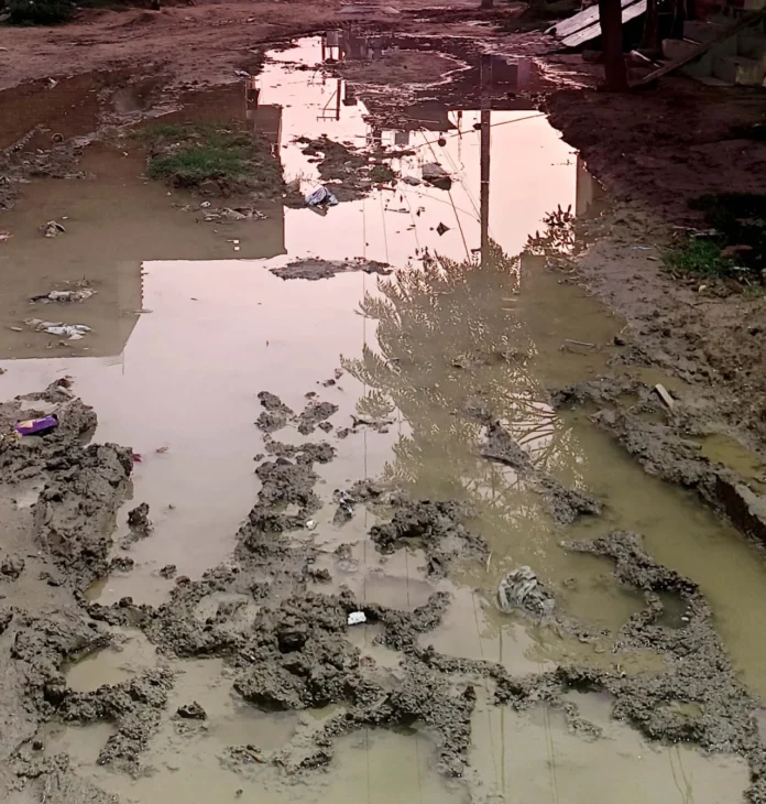 Jind News : श्याम नगर के लोगों ने पब्लिक हैल्थ विभाग के खिलाफ की नारेबाजी