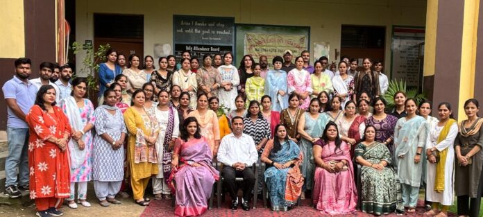 Teachers Took Training in CBP Workshop