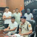 Jewellery Worth 50 Lakhs Looted