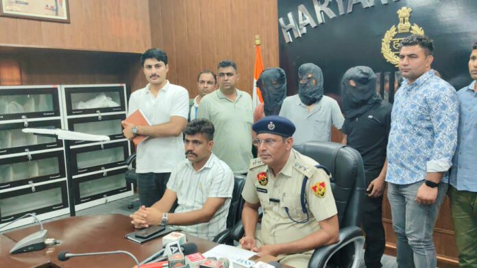 Jewellery Worth 50 Lakhs Looted