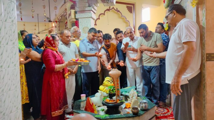 Jalabhishek on Shivling on the First Monday