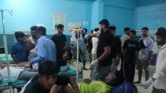 Kanwariyas Canter Overturned