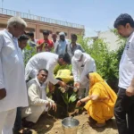 Bhiwani News : एआईसीसी सचिव प्रदीप नरवाल ने विभिन्न गांवों का किया दौरा, ग्रामीणों से मिले व युवाओं को किया प्रेरित
