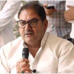 INLD Chief Abhay Chautal: इनेलो अध्यक्ष अभय चौटाला को जान से मारने की धमकी, बेटे कर्ण चौटाला के फोन पर आया वॉइस मैसेज