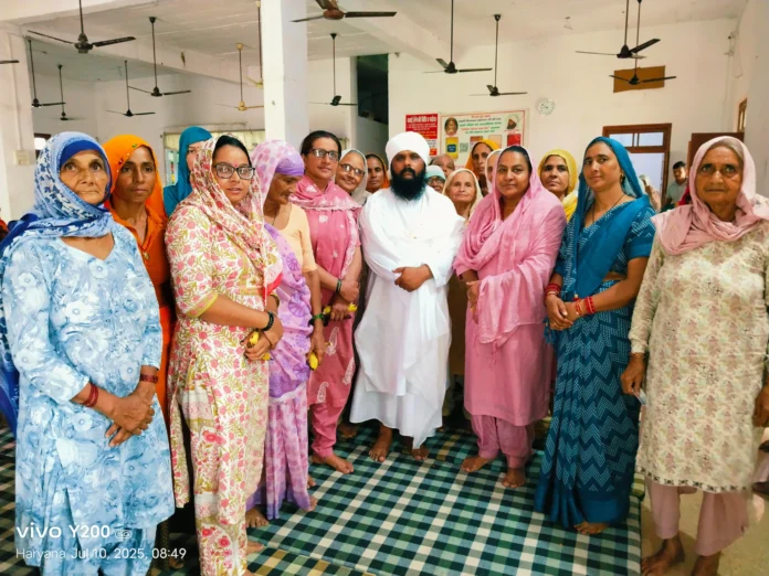 BJP honoured saints on Guru Purnima, gave the message of preserving culture