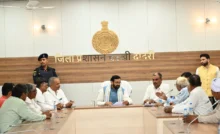 Chief Minister Naib Singh Saini met the farmers