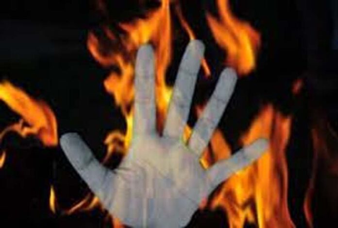 Kurukshetra News: कुरुक्षेत्र में आग लगने से लाइनमैन की मां जिंदा जली