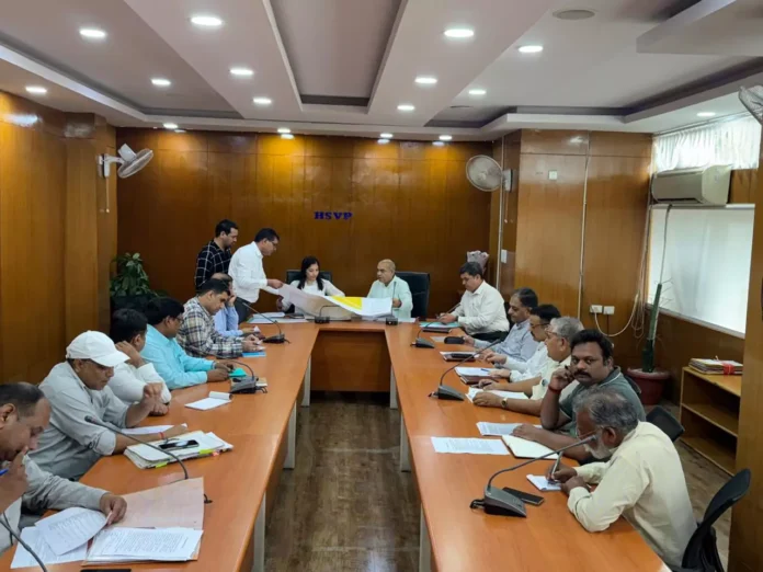 Faridabad News : गंदगी नहीं होगी बर्दाश्त, सेक्टर के अंदर साफ सफाई, सीवरेज व्यवस्था को रखें दुरुस्त : मूलचंद शर्मा